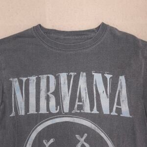 Nirvana Band Casual Crew Neck Graphic Shirt Adult Mens Size Small S Gray